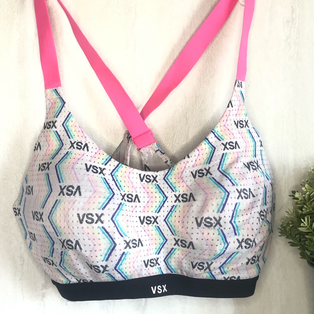 Victoria’s Secret‎ VSX Sport Lightweight Rainbow Sports Bra 34D